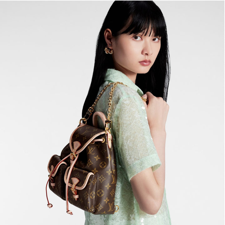 LOUIS VUITTON EXCURSION BAG IN MONOGRAM STYLE