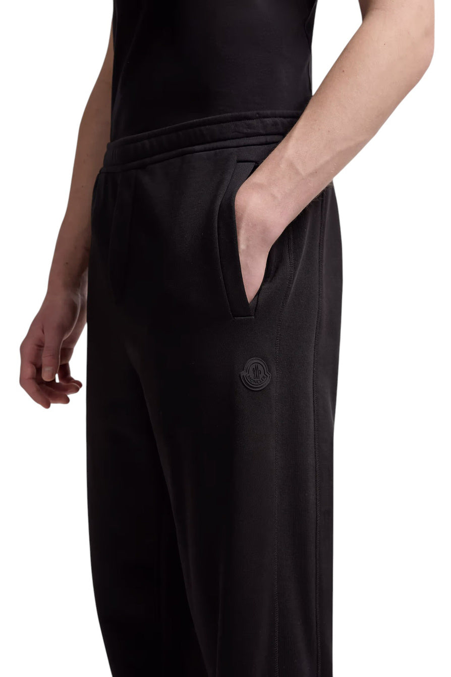 MONCLER FULLBLACK LOGO PATCH PANTS