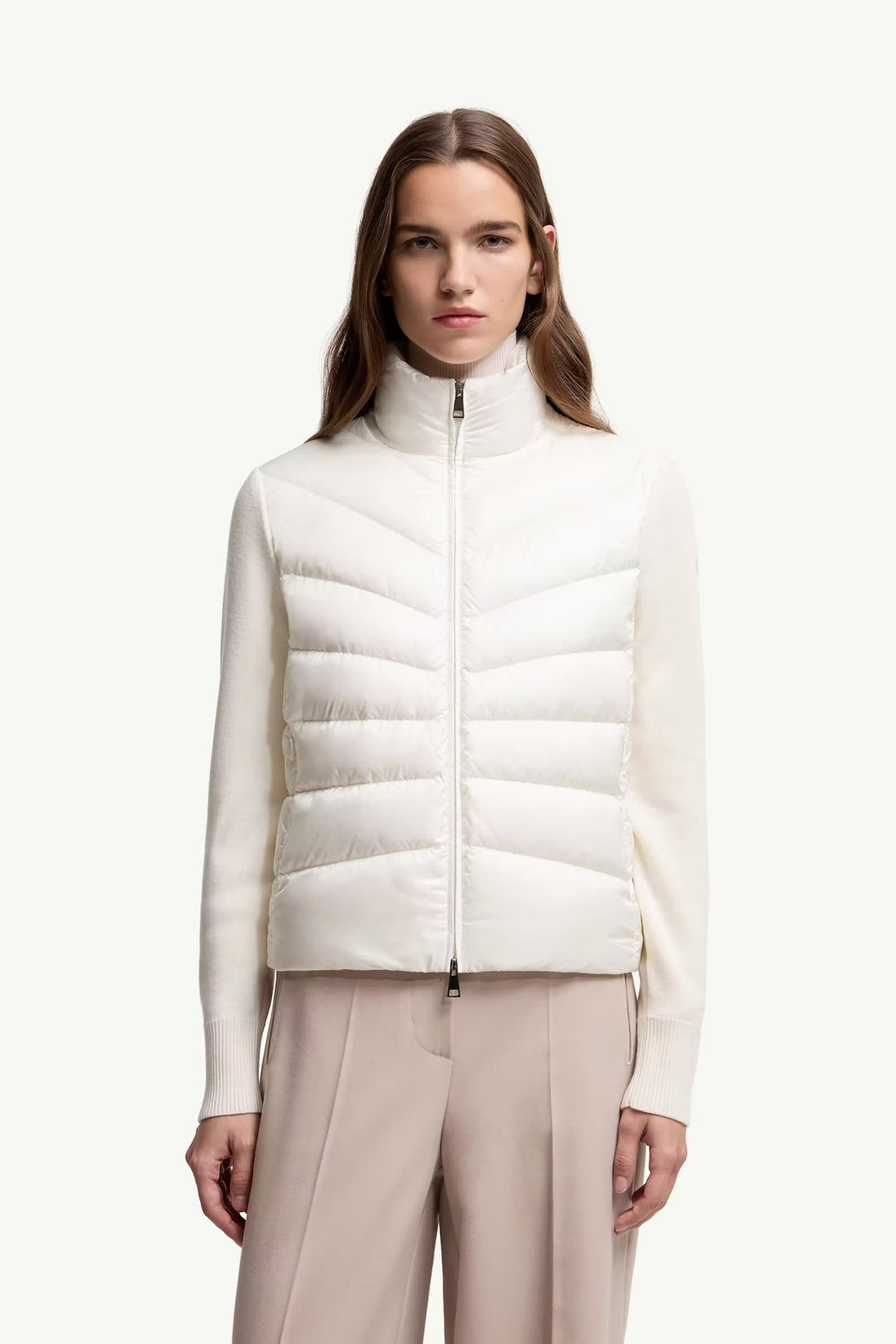 MONCLER PADDED WOMEN JACKET IN WHITE